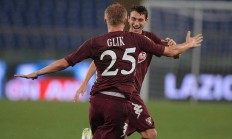 开云体育下载-威廉闪贷致胜临死一球，主场难挡攻势