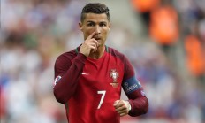 开云体育官网-七十余载后的另一种翻盘，哈弗茨用绿茵火炬，点燃超越胜负的赛场