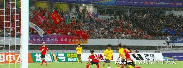 包含亚眠客场战胜甘冈，取得关键胜利的词条