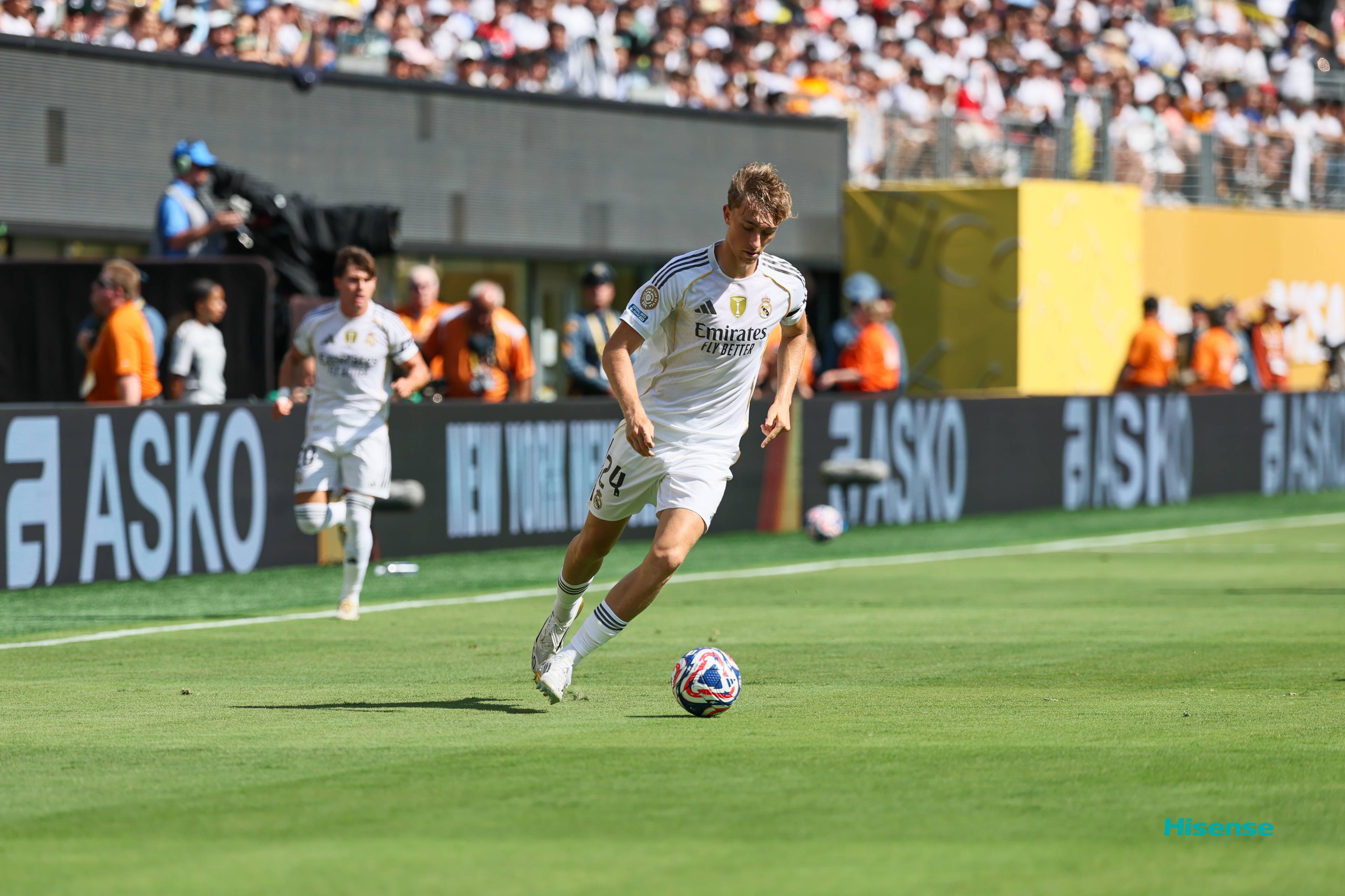 多特蒙德主力中场受伤，缺席关键比赛的简单介绍