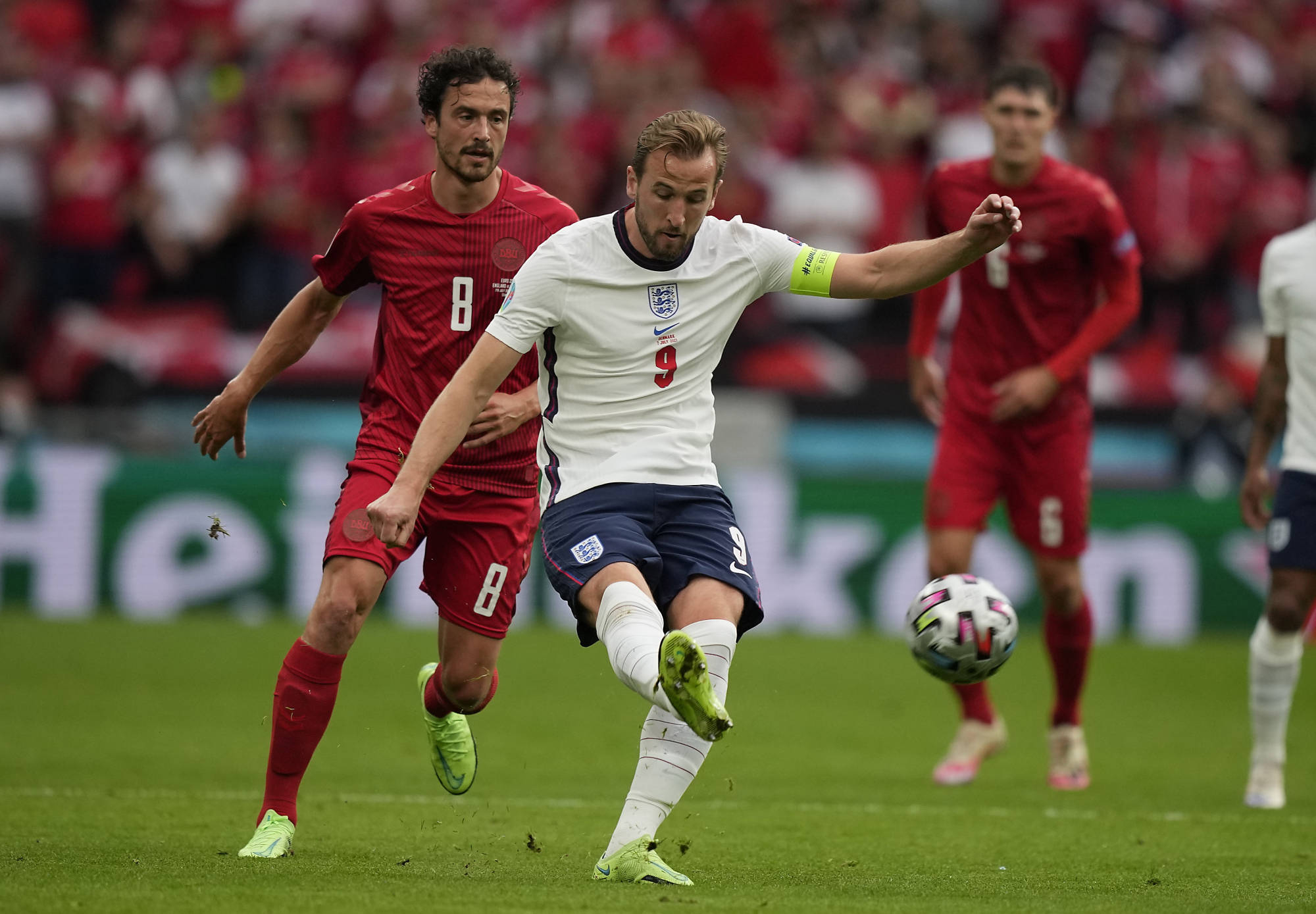 欧洲足球冠军联赛:英格兰队击败荷兰队 欧洲足球冠军联赛:英格兰队击败荷兰队