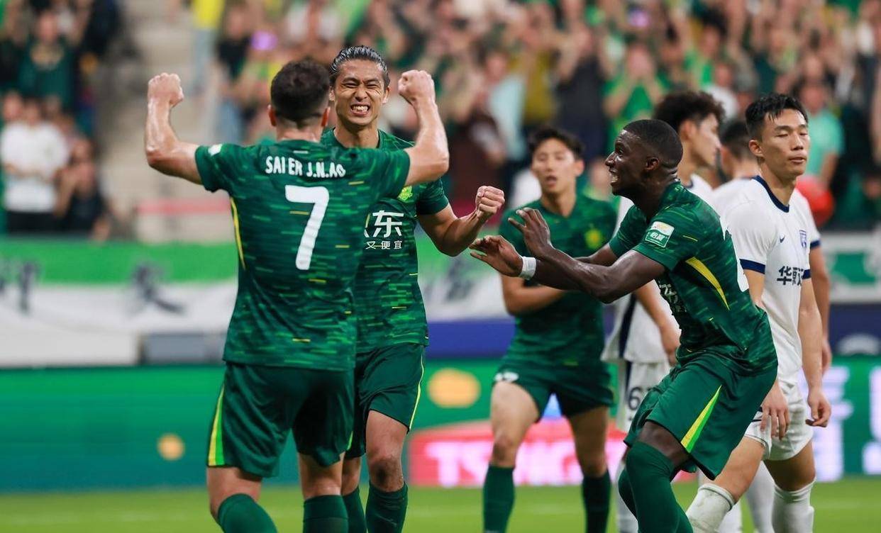 国安客场大胜,防线稳固表现令人印象深刻 国安客场大胜,防线稳固表现令人印象深刻