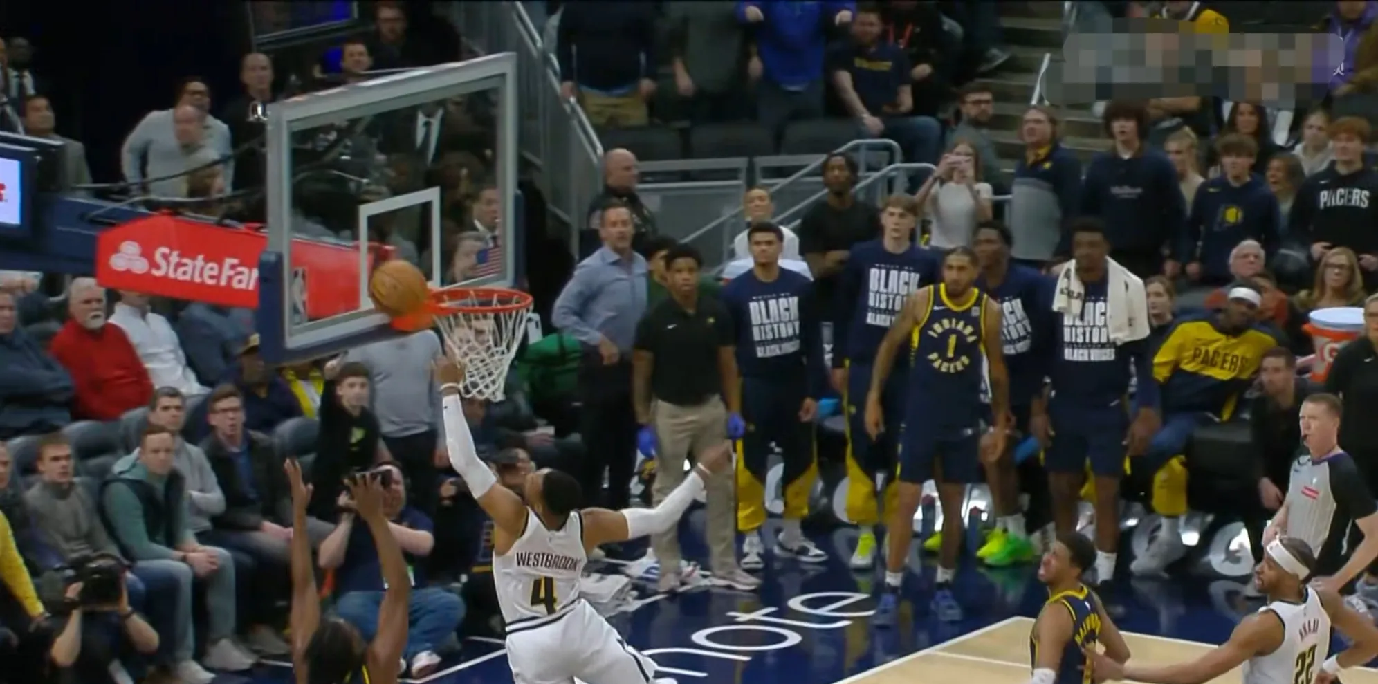 开拓者战胜掘金迎来季后赛开门红 开拓者战胜掘金迎来季后赛开门红