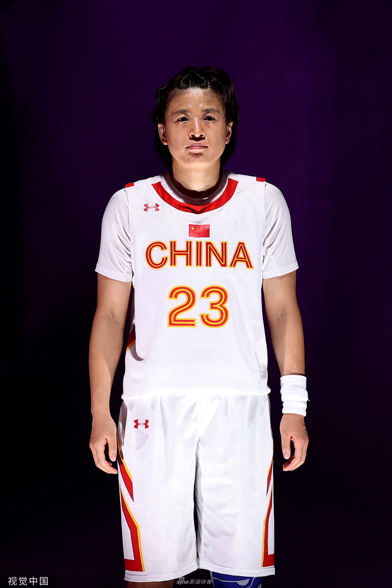 法国队力克印度队，辛杜扛起全队