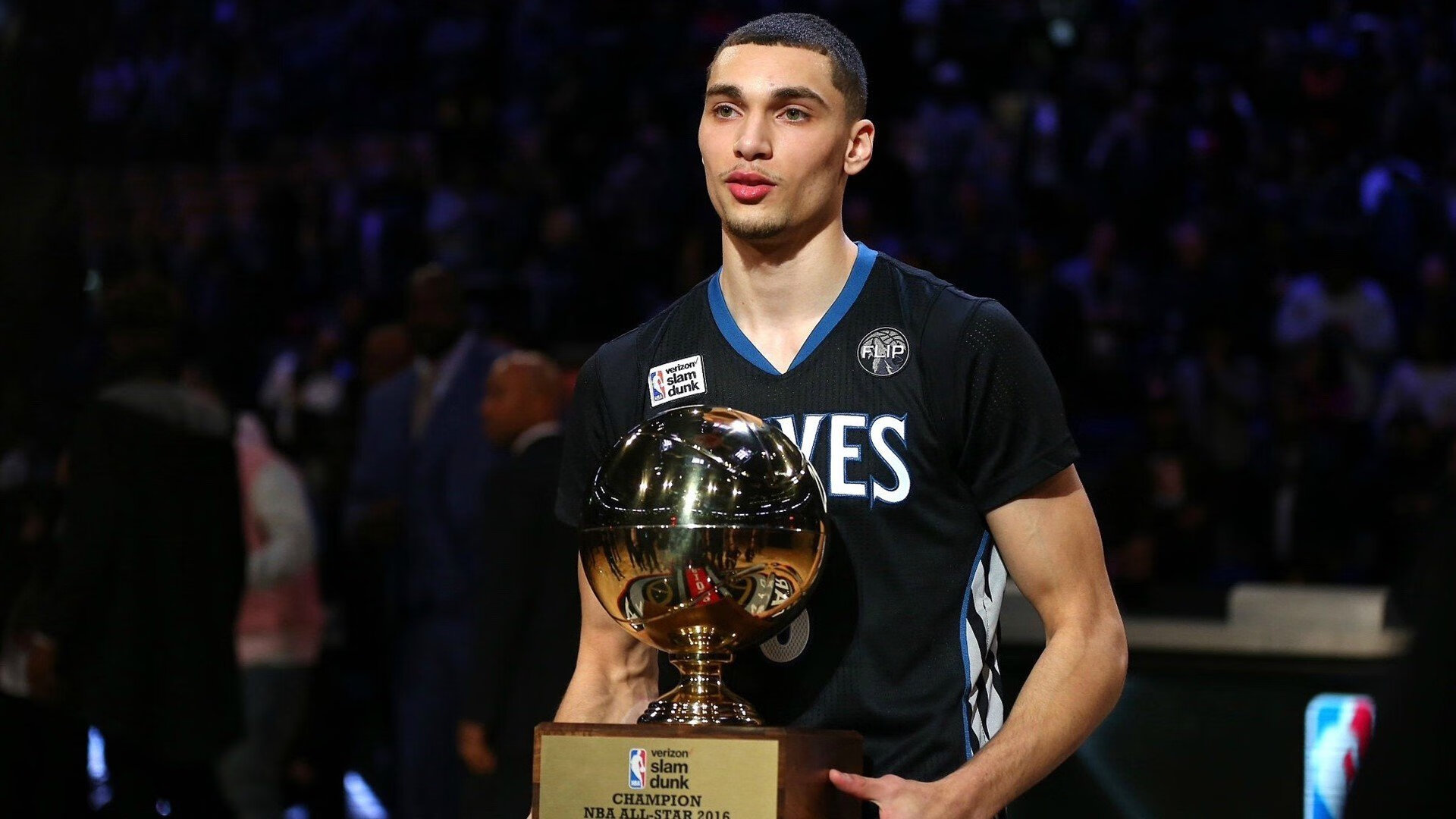 觉醒之焰，塔图姆点燃赛场，快船速胜谱写团队协奏曲